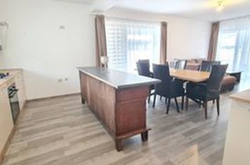 Casa de inchiriat 4 camere semimobilata cartier Izvor anunturi imobiliare Brasov