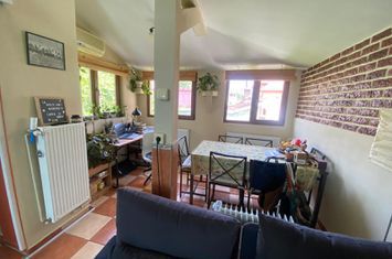 Vanzare duplex etaj+mansarda vila Domenii Agronomie metrou anunturi imobiliare Bucuresti
