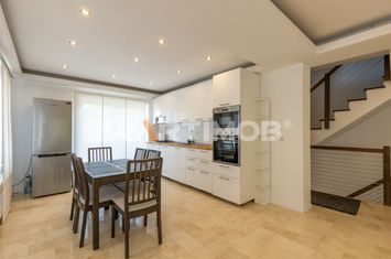 Vila mobilata tip duplex 5 camere anunturi imobiliare Brasov