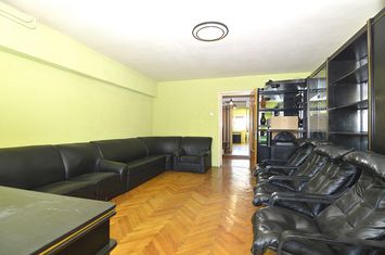 Apartament 3 camere de vanzare DECEBAL - Bucuresti anunturi imobiliare Bucuresti