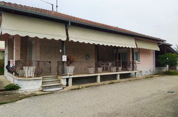 Casă 109 mp, 2 nivele — Vyroneia anunturi imobiliare Grecia