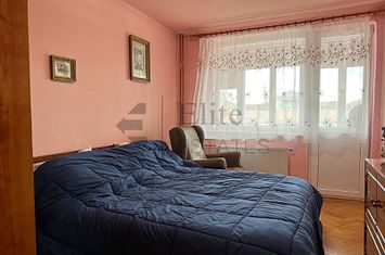 Apartament 3 camere de vanzare in Cantemir, Oradea anunturi imobiliare Bihor