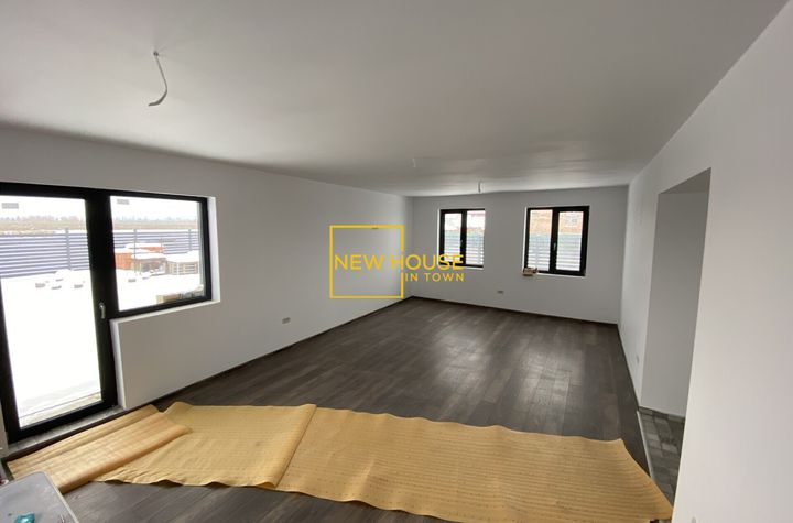 Vilă - 4 camere de vanzare SANPETRU - Brasov anunturi imobiliare Brasov