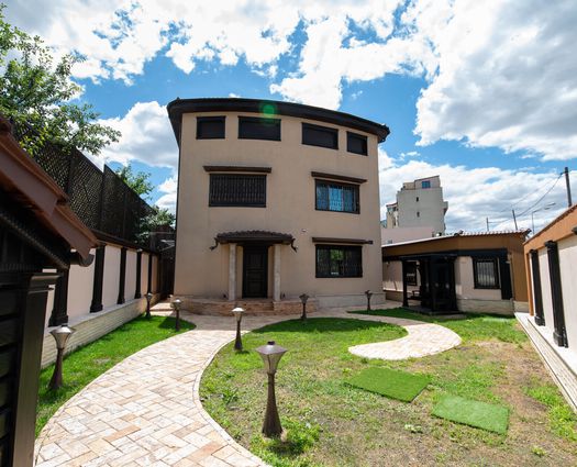 Vilă 22 cam Baneasa, 883 mp, P+2