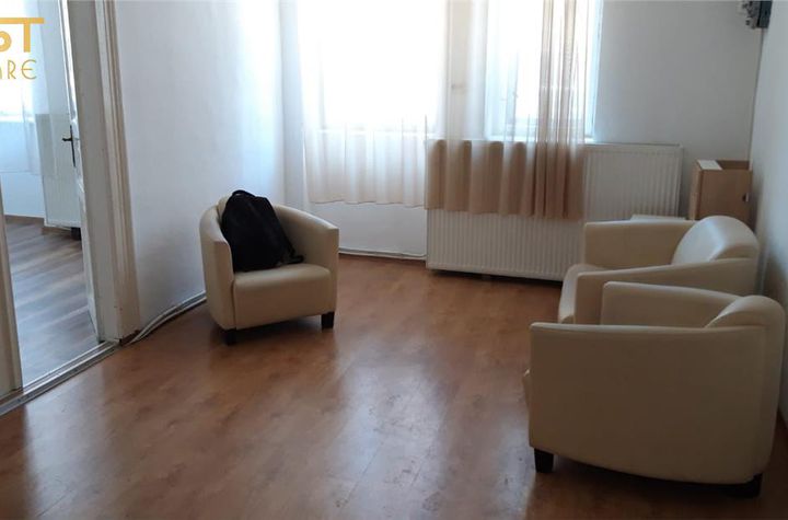 Apartament 3 camere de inchiriat CENTRAL - Cluj anunturi imobiliare Cluj