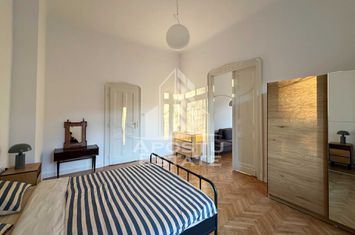 Apartament 3 camere ultracentral, Piata Operei, decomandat, cu balcon anunturi imobiliare Timis