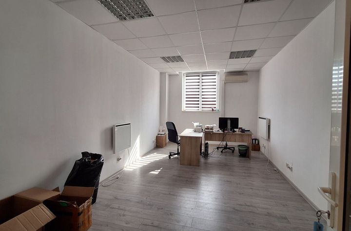 Spațiu birouri 25 mp, Piața Cipariu, cheltuieli incluse anunturi imobiliare Cluj