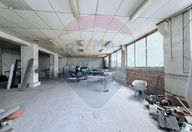 1.450 €, Spațiu industrial