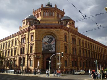 Piaţa imobiliară din Germania scade, dar nu se predă