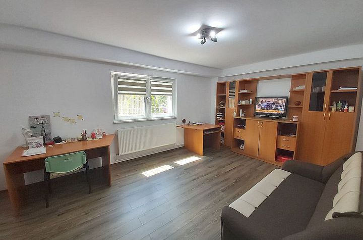 Apartament 2 camere de inchiriat MARASTI  - Cluj anunturi imobiliare Cluj