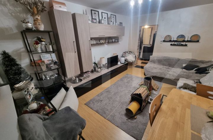 Apartament 3 camere de vanzare CRAIOVITA NOUA - Dolj anunturi imobiliare Dolj