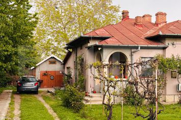 Casă - 4 camere de vanzare GAESTI - Dambovita anunturi imobiliare Dambovita