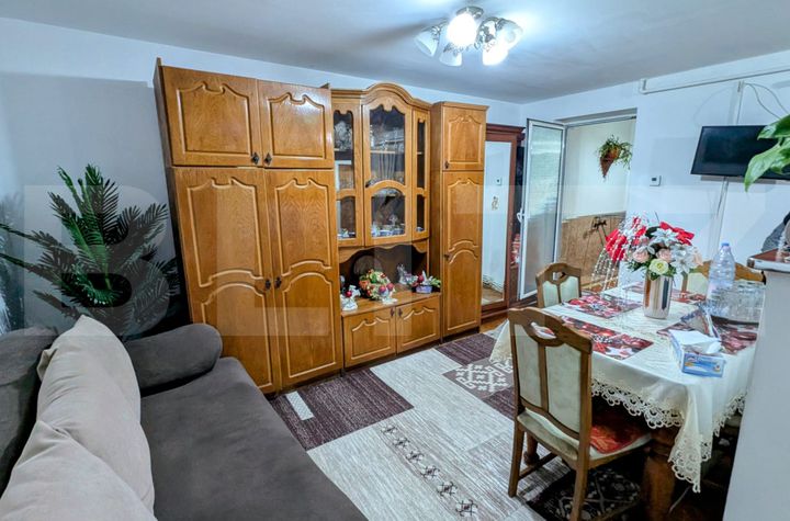 Apartament 3 camere de vanzare CETATE - Alba anunturi imobiliare Alba