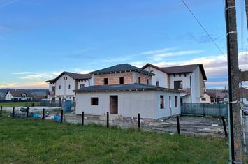 Vilă - 5 camere de vanzare CRISTIAN - Sibiu anunturi imobiliare Sibiu