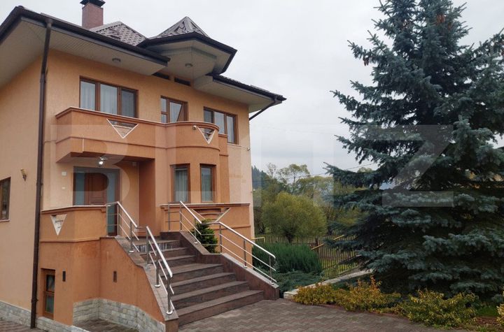 Vilă - 6 camere de vanzare SUCEAVA - Suceava anunturi imobiliare Suceava