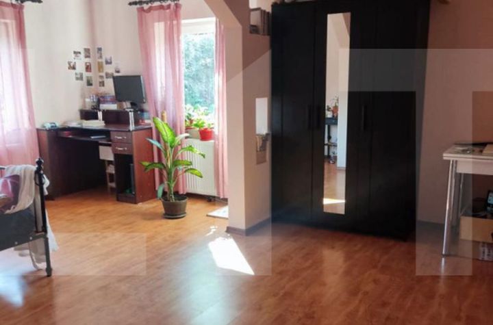 Casă - 4 camere de vanzare BERCENI - Bucuresti anunturi imobiliare Bucuresti