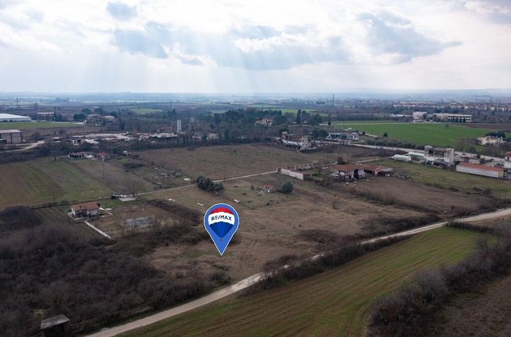 Teren construibil 4.950 mp în Agios Tryphon, Drama anunturi imobiliare Grecia