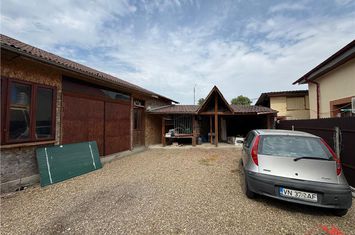 Spațiu comercial de inchiriat CENTRAL - Vrancea anunturi imobiliare Vrancea