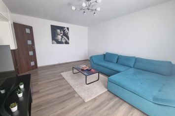 Decebal Piata Muncii apartament 2 camere anunturi imobiliare Bucuresti