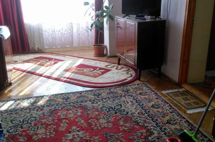Apartament 3 camere de vanzare GARA - Iasi anunturi imobiliare Iasi