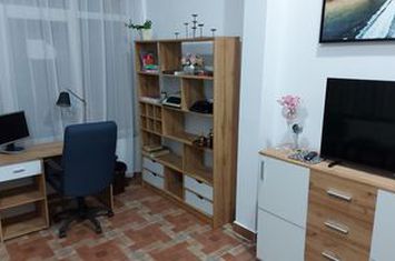 Spatiu comercial, ultracentral, Republicii, Oradea. 95 000 E. Com 0 anunturi imobiliare Bihor