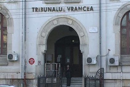 Clădirea în care funcţionează Tribunalul Vrancea a primit bulină roşie