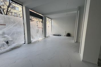 Spațiu comercial 364 mp în centrul Serres anunturi imobiliare Grecia