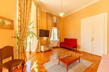 Apartament 3 camere | 2 dormitoare | Ultracentral | 0% comision anunturi imobiliare Arad