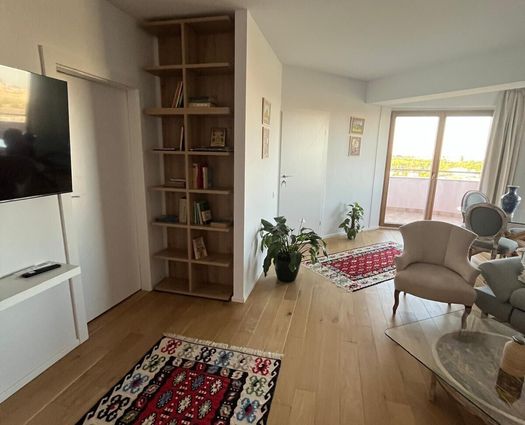 Apartament 3 camere P-ta Presei, 92 mp