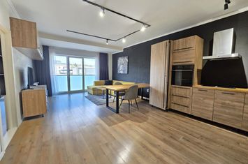 Apartament 2 camere,etaj intermediar, zonaDambul Rotund-Calea Baciului anunturi imobiliare Cluj