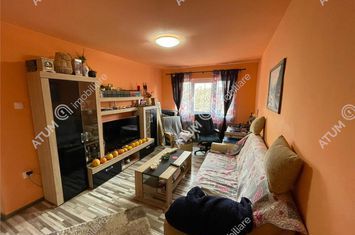 Apartament 3 camere de vanzare VASILE AARON - Sibiu anunturi imobiliare Sibiu
