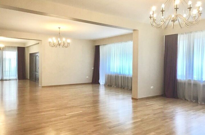 5-room apartment, ground floor with terrace, Aviatorilor area anunturi imobiliare Bucuresti