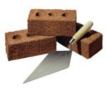 În aprilie s-au cumpărat cu 24% mai multe materiale de construcţii