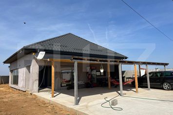 Casă - 4 camere de vanzare SIMNICU DE SUS - Dolj anunturi imobiliare Dolj
