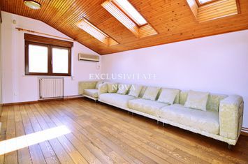 1 Mai Mihalache Vila RENOVATA panouri fotovoltaice costuri MINIME utilitati PRIMA INCHIRIERE anunturi imobiliare Bucuresti