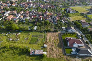 Teren intravilan 1336 mp în Grădiște, Arad anunturi imobiliare Arad