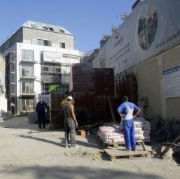 MAFIA IMOBILIARA: Blocuri pe calea ferata, aprobate de consilieri