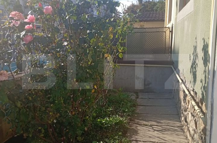 Vilă - 3 camere de vanzare CALEA DUMBRAVII - Sibiu anunturi imobiliare Sibiu