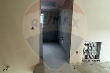 Casă / Vilă cu 4 camere de vânzare anunturi imobiliare Sibiu