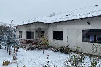 Casă - 4 camere de vanzare SIRET - Suceava anunturi imobiliare Suceava