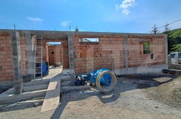 Vilă - 5 camere de vanzare CORUNCA - Mures anunturi imobiliare Mures