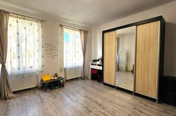 Casă - 5 camere de vanzare SIBIU - Sibiu anunturi imobiliare Sibiu