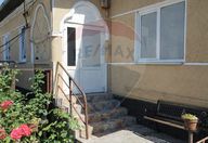 750 €, Casă