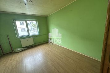 Garsonieră de vanzare BUZIASULUI - Timis anunturi imobiliare Timis