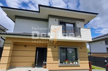 Vilă - 4 camere de vanzare IASI - Iasi anunturi imobiliare Iasi