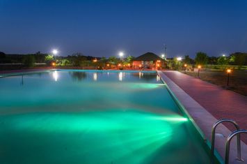 Sala de evenimente cu  piscina si foisor Biled COMISION 0 % CUMPARATOR anunturi imobiliare Timis