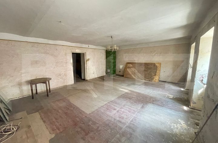 Apartament 3 camere de vanzare GEORGE ENESCU - Dolj anunturi imobiliare Dolj