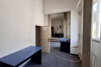 Apartament 6 camere de vanzare ORADEA - Bihor anunturi imobiliare Bihor