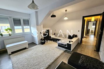 Apartament 3 camere de vanzare TEREZIAN - Sibiu anunturi imobiliare Sibiu