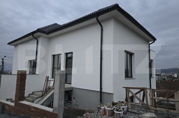 Vilă - 5 camere de vanzare CLUJ-NAPOCA - Cluj anunturi imobiliare Cluj